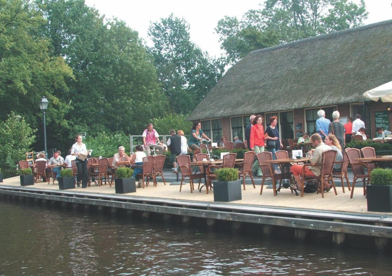 Bed-On-A-Boat Hotel Giethoorn Eksteriør billede