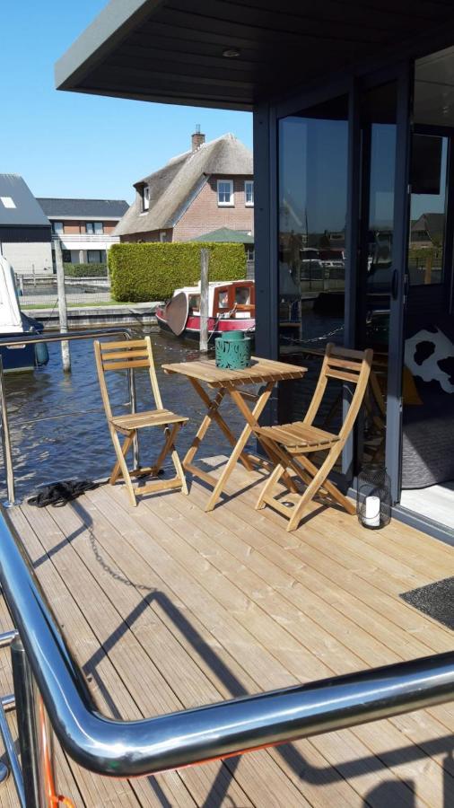 Bed-On-A-Boat Hotel Giethoorn Eksteriør billede